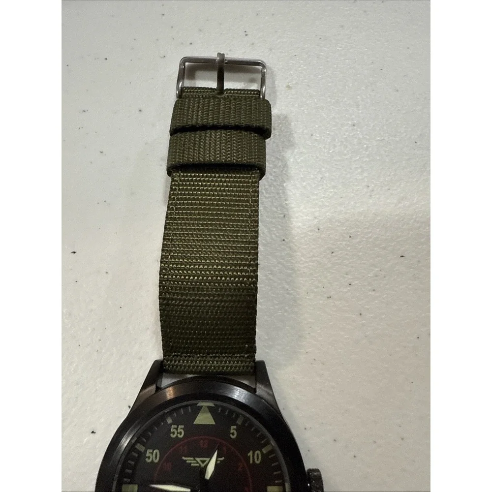 American Aviator 1945 Modern Men's Quartz 3 Analog Movement Watch -Needs Battery